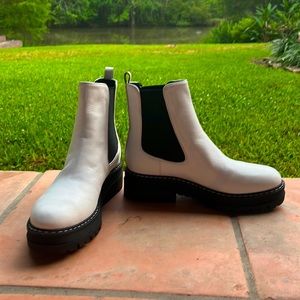 WHITE MARC FISHER BOOT